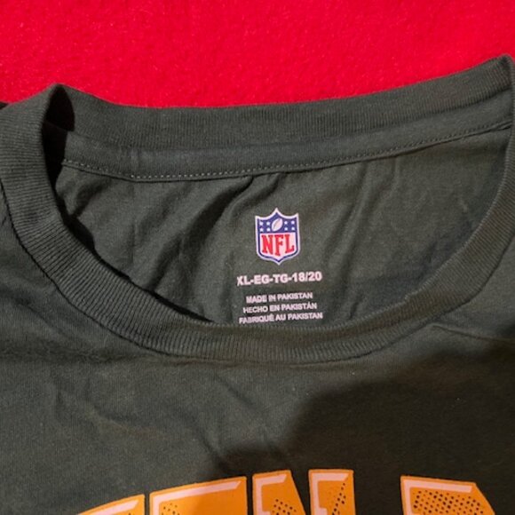 Green Bay Packers Fan Lot 6 Pc | Hoodie, Jacket, Cap, T-Shirts | Mens + Womens - Picture 7 of 13